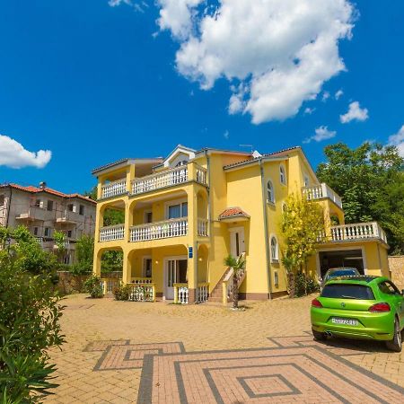 Apartments Artan Crikvenica Esterno foto